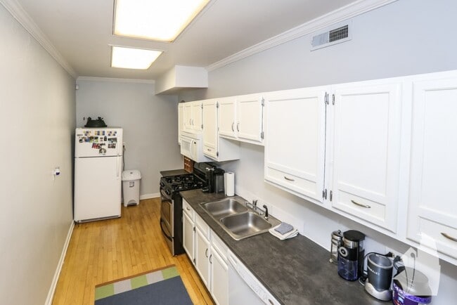 Photo - 1851 N Lincoln Ave Unit 3