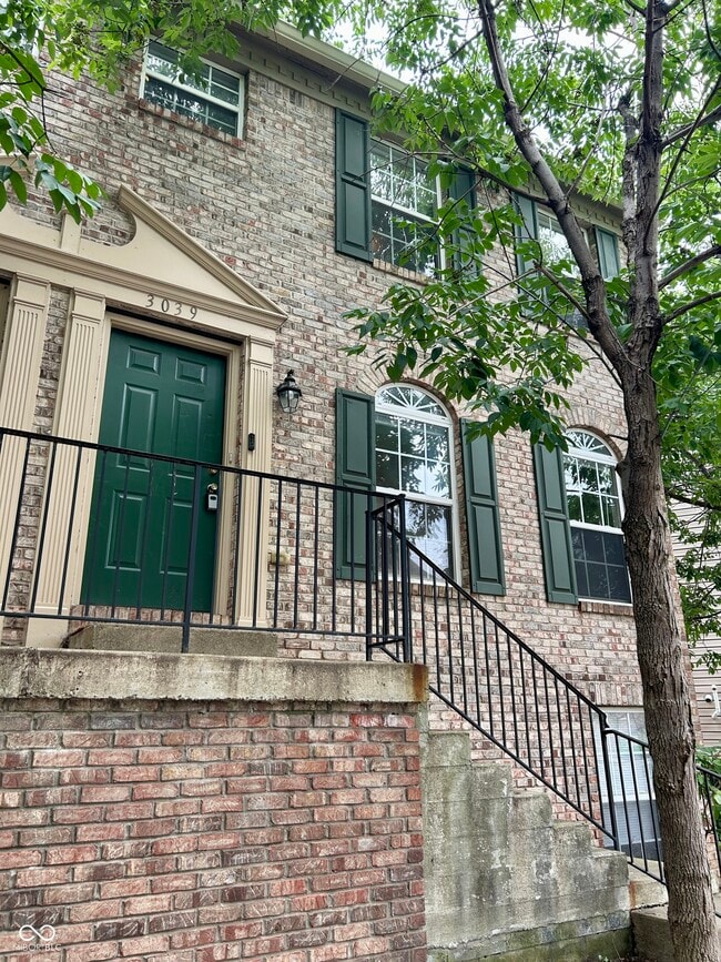 Photo - 3039 Armory Dr