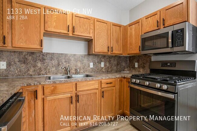 Photo - 1133 W Leonard Ct