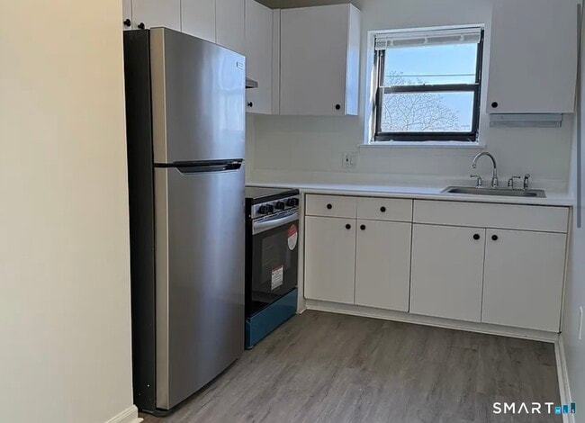 Photo - 832 Atlantic St Unit 3A