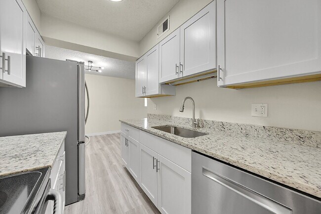 Photo - $1,850, 2-bed, 1 bath, located in Centennial Unidad Apt 108