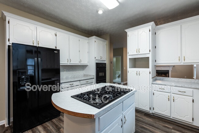 Photo - 3213 Southridge