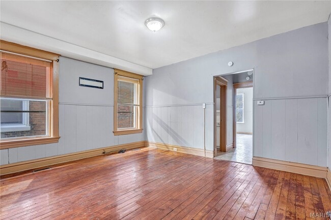 Photo - 2207 Angelica St