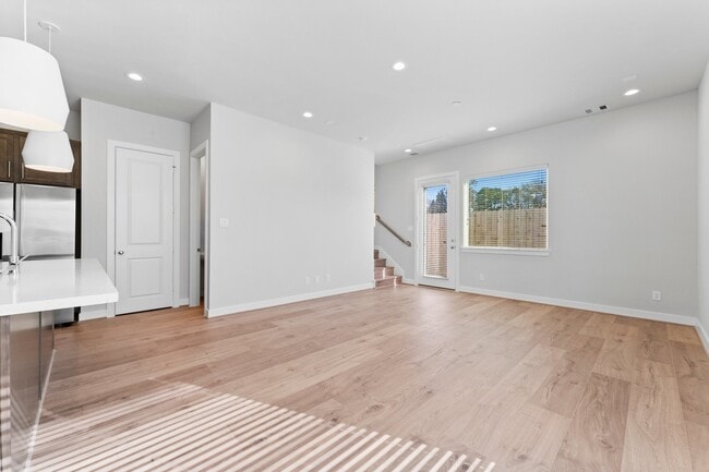 Photo - 5904 Jasper Jones Wy