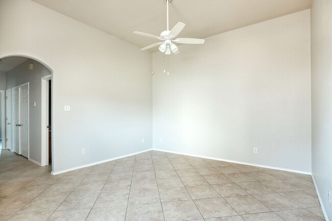 Photo - 2826 Southampton Way Unit B
