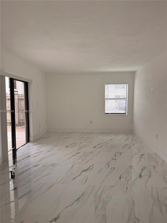 Photo - 10875 NW 7th St Unit 11-36