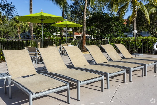 Outdoor lounge seating