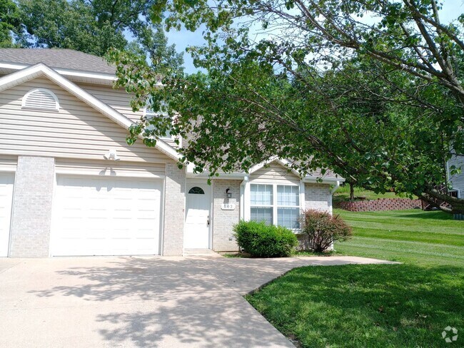 Building Photo - 702-704 Upland Creek Road Unit 702 Upland Creek Road Rental