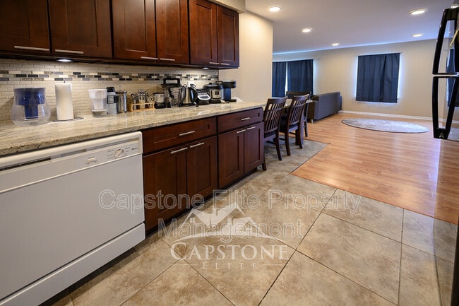 Photo - 12 Colgate Dr