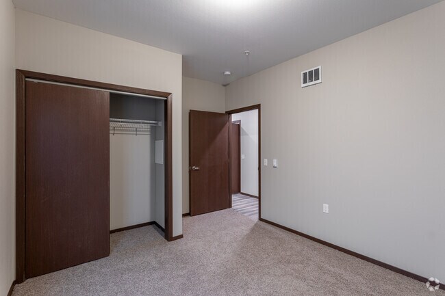 2BR, 2BA - 1,114 SF