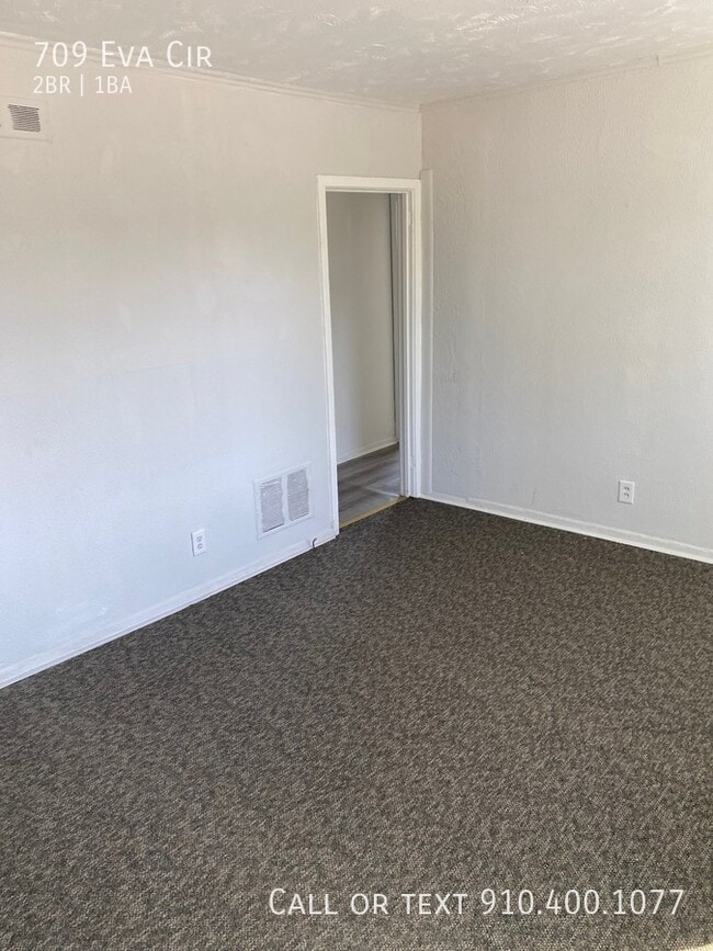 Photo - 709 Eva Cir