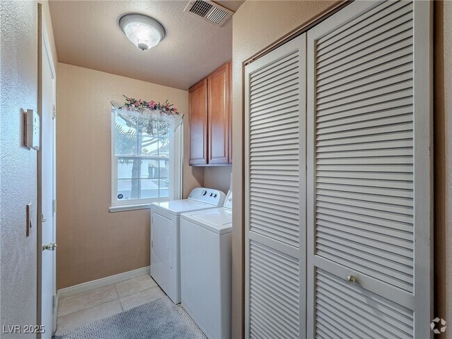 Building Photo - 2521 Seascape Dr Rental