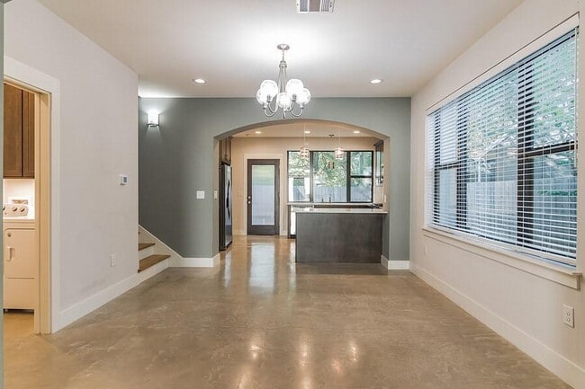 Photo - 5611 William Holland Ave