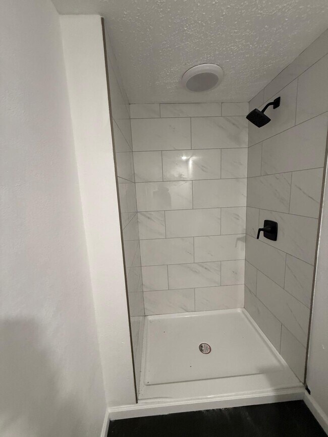 Photo - 12518 S Locust St