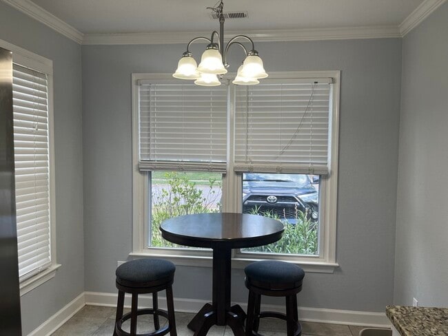 Photo - 1056 Culmer Dr