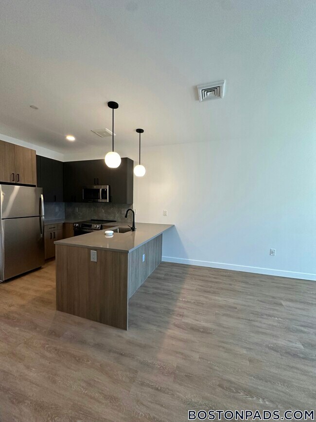 Photo - 199 Gardner St Unidad 205