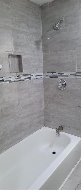 Photo - 38 Glenham St