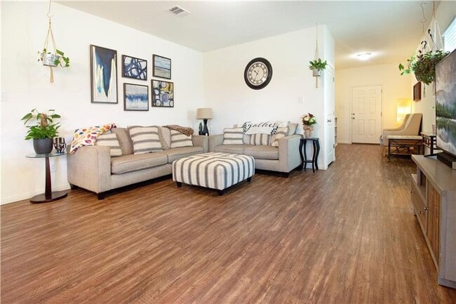 336 Flower Smith Ln