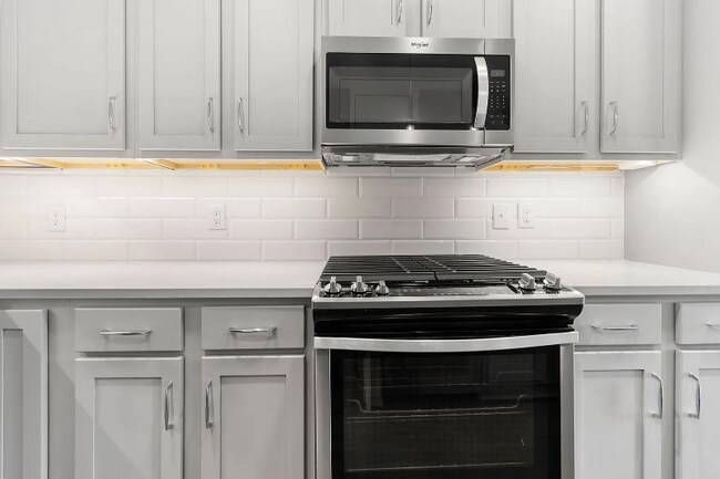 Photo - 2401 Euclid Ave Unit 103