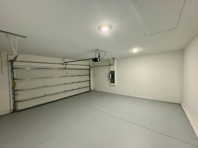 Photo - BRAND NEW HOME IN HIDDEN RIDEGE FOR RENT