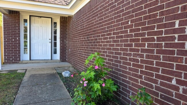 Photo - 4686 Royal View Dr