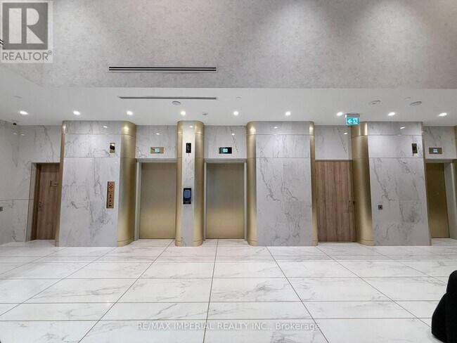 Photo - 634 Church St