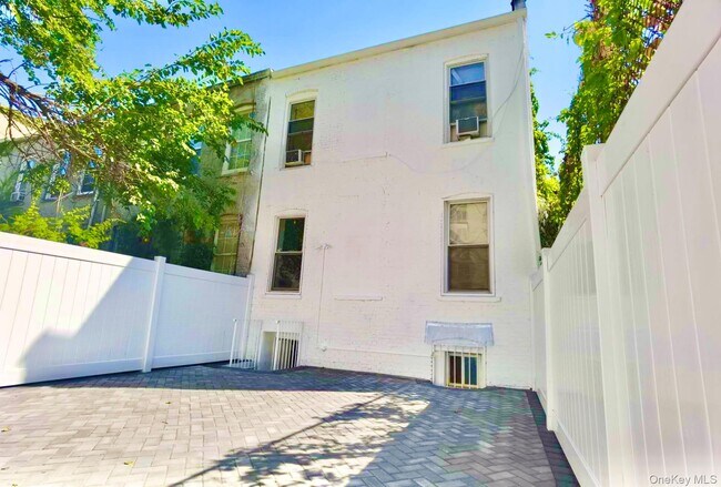 Photo - 612 Jerome St Unit B
