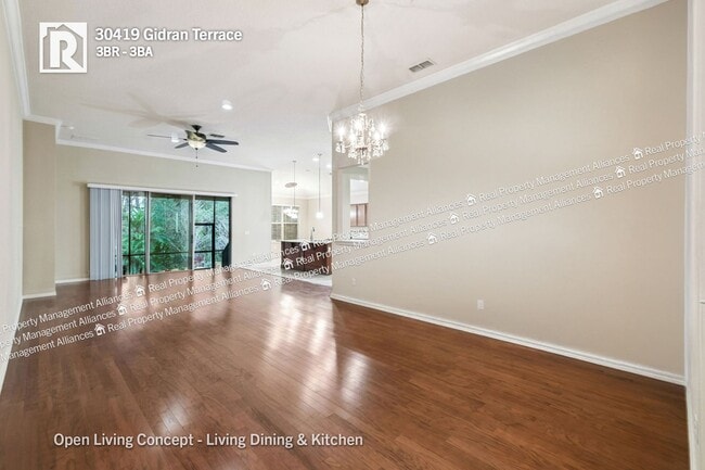 Photo - 30419 Gidran Terrace