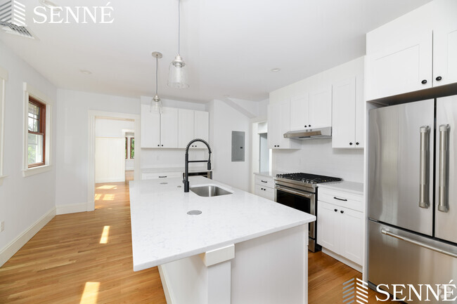 Building Photo - 159 Corey St Unit 2 Rental