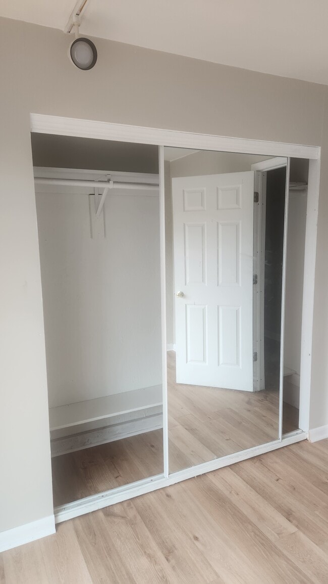 Bedroom - 134 Franklin St