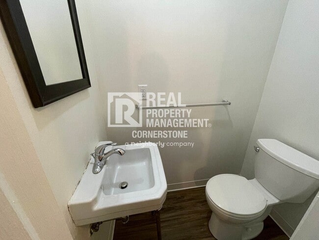 Photo - Move In Ready Townhome Unit 4