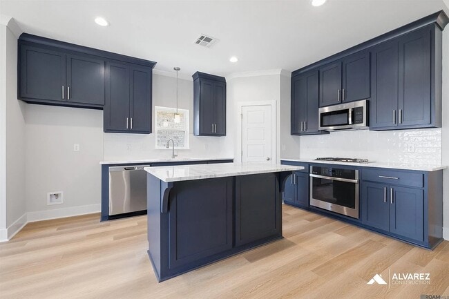 Photo - 3053 Creekmere Ln