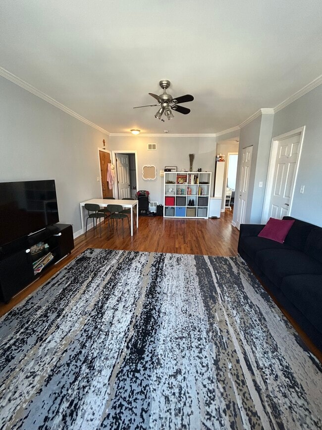 Photo - 2253 W Rosemont Ave Unit 3