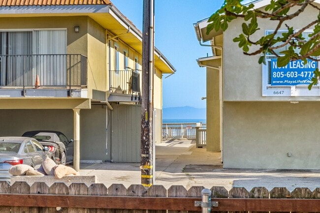 Photo - 6648 Del Playa Dr Unidad 1