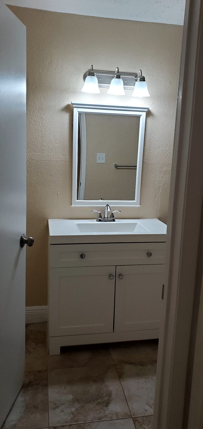 Building Photo - 10501 SW 155th Ct Unit 1117