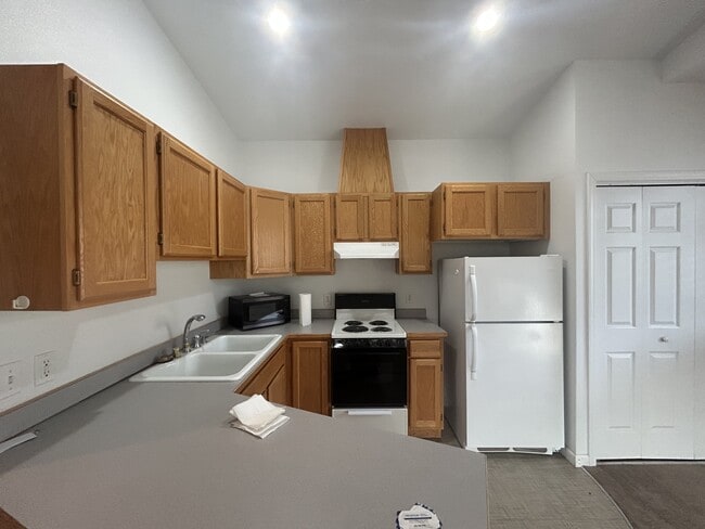 Photo - 15 Fairway Dr