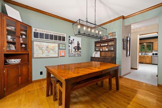 Photo - House in Washington IL, 4 bedrooms / 3.5 baths and 3 car attached garage