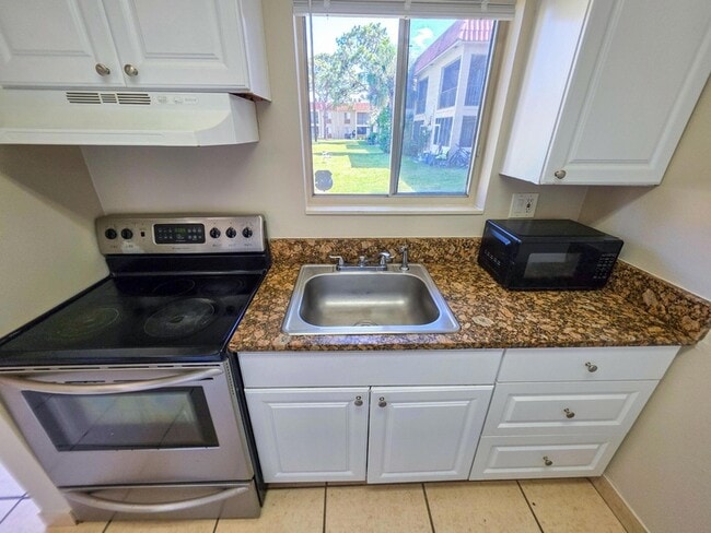 Photo - 6100 Forest Hill Blvd Unit 109