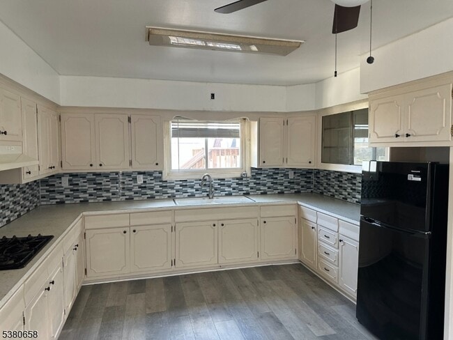 Photo - 296 Preakness Ave