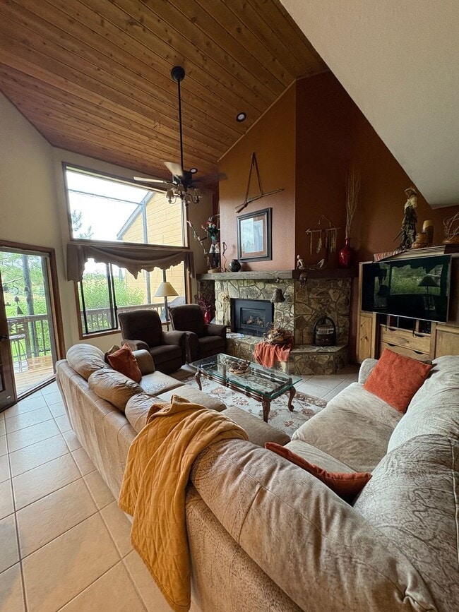 Photo - Vacation Rental: Golf Course Views Country...