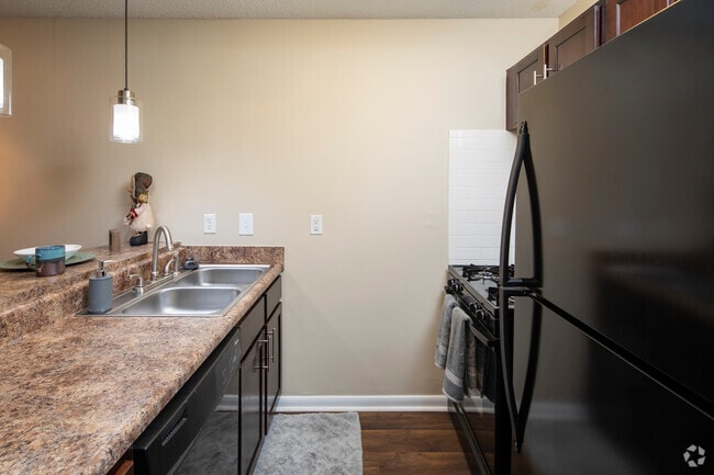 1 bed, 1 bath, 750 sq ft