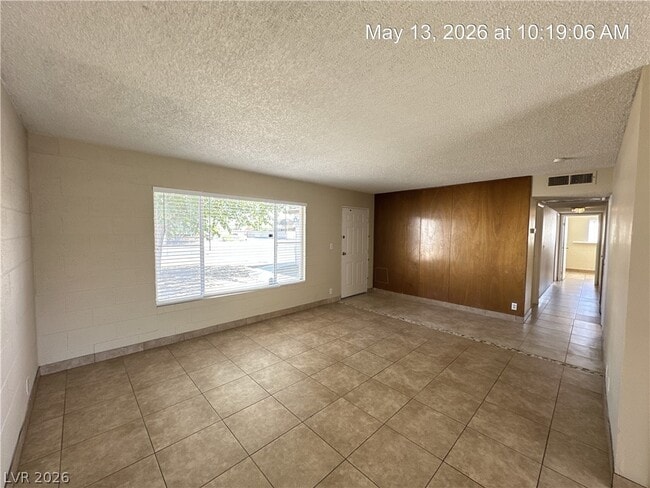 Photo - 1031 E Hacienda Ave