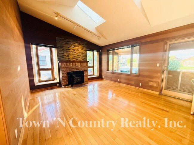Photo - Charming 2BR/1BA Home in Maple Park – Full...