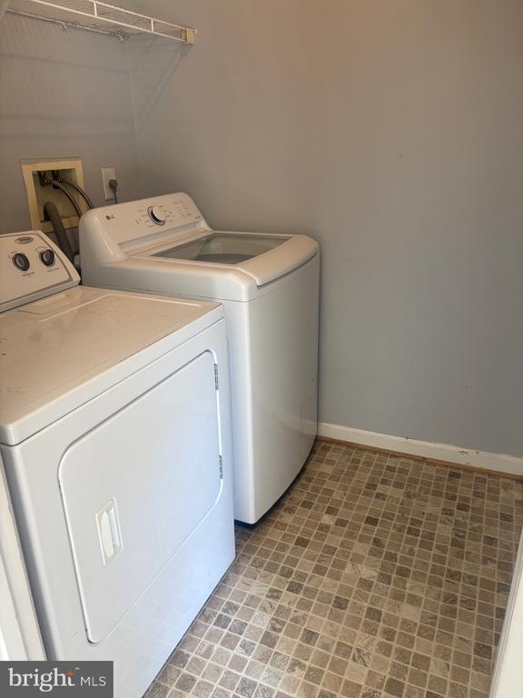 Photo - 103 Raphael Ct