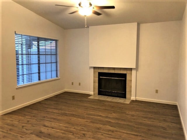 Photo - AVAILABLE FOR MOVE IN ON 8/1/26 -  RECENTLY RENOVATED 3 BED, 2 BATH 1 STORY ON LARGE CORNER LOT