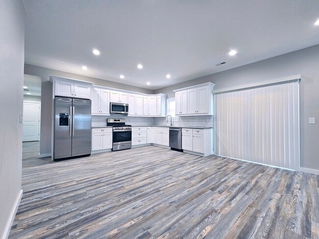 Photo - 3 Bed & 2 Full Bath Ranch Home in South Euclid for Rent!