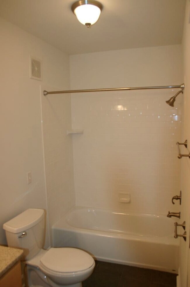 Photo - 246 White Bridge Rd Unit 246 E6