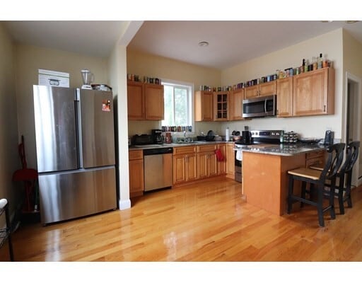 Building Photo - 9 Cygnet St Unit 1