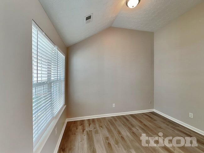Photo - 2578 S Hills