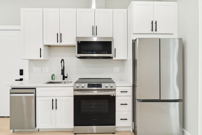 Photo - 2213 M St NE